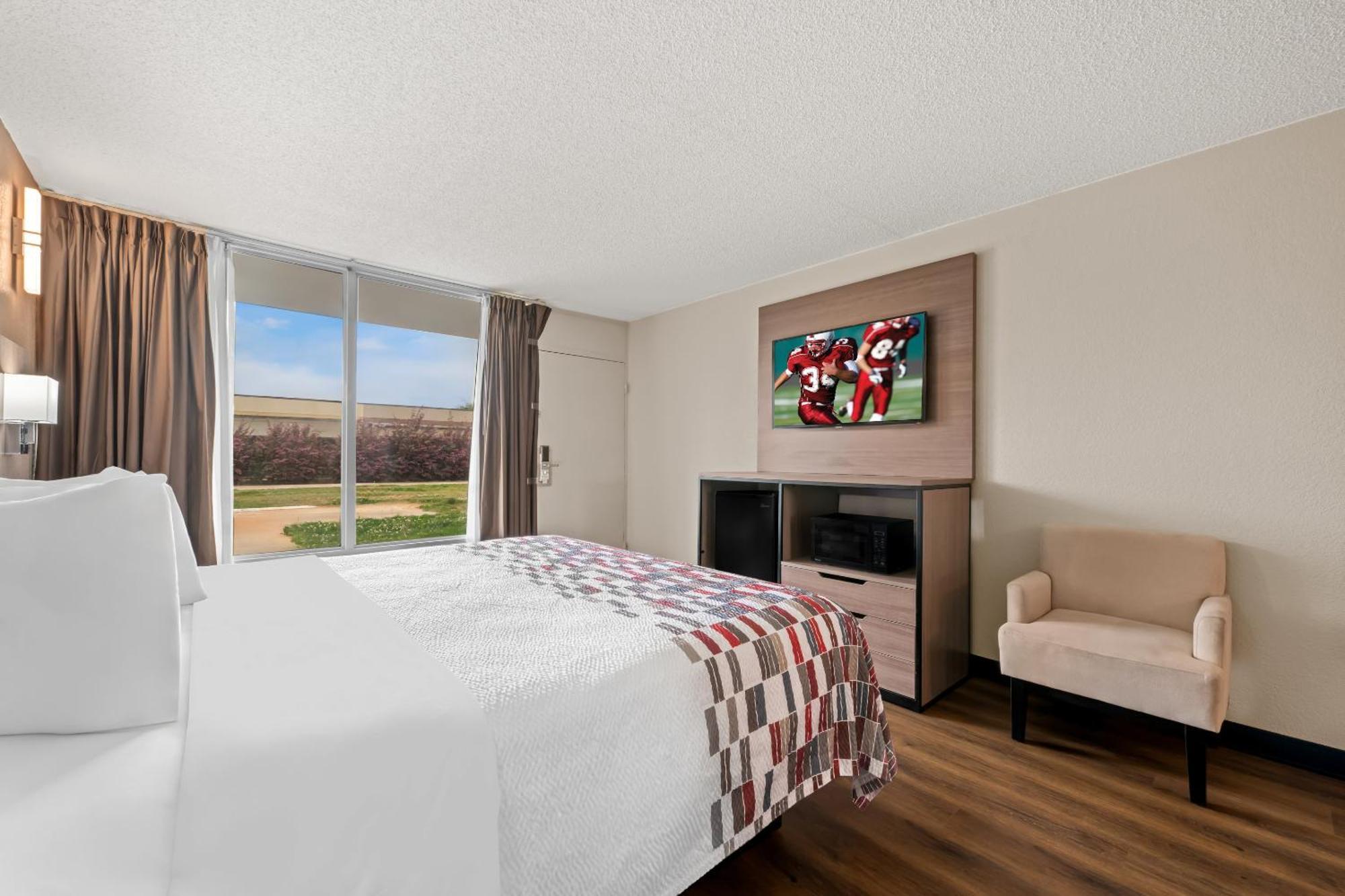 Red Roof Inn Charlotte - Airport Екстер'єр фото